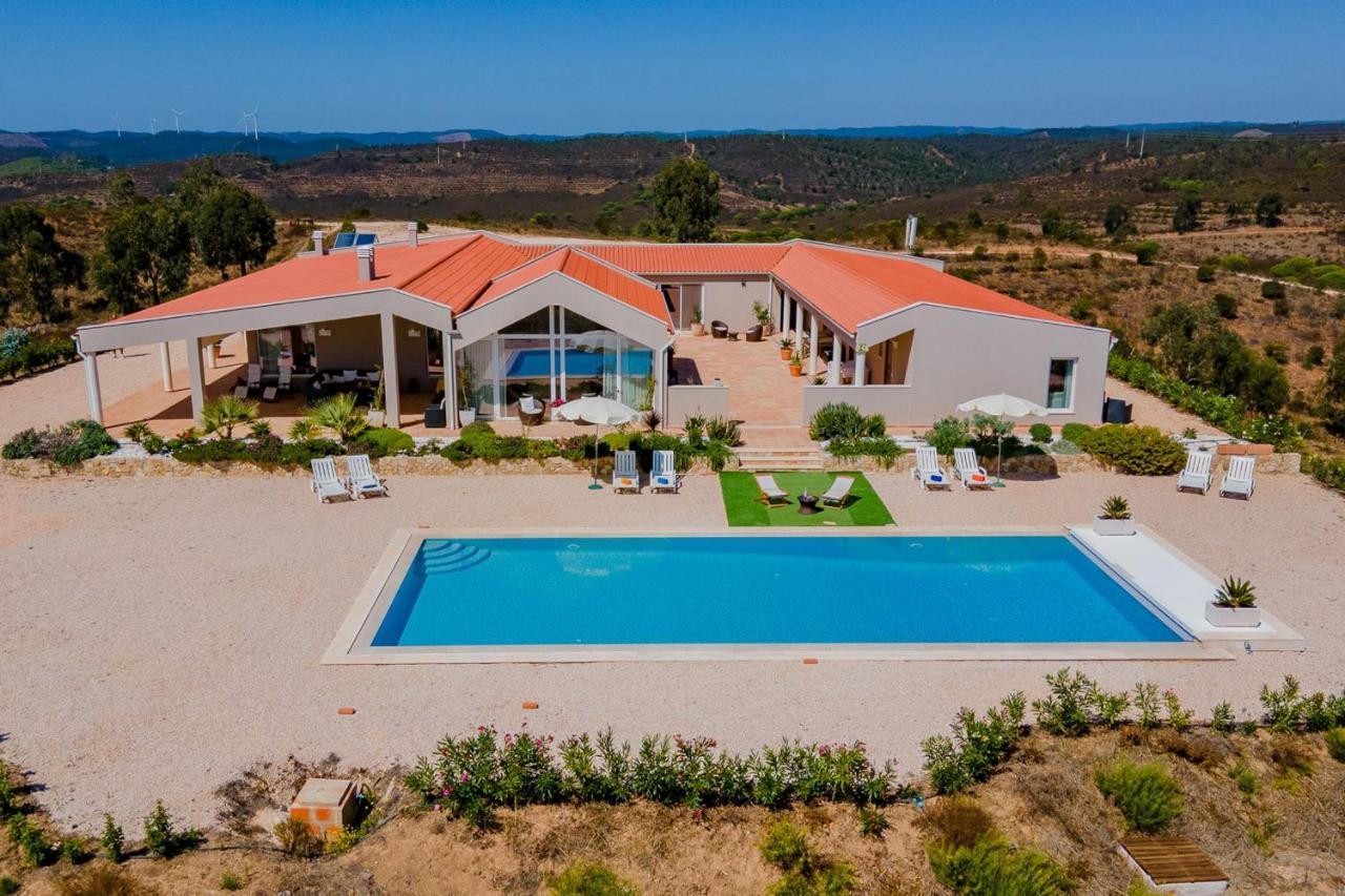 Corte Velada Guest House By Lovelystay Lagos Exterior foto