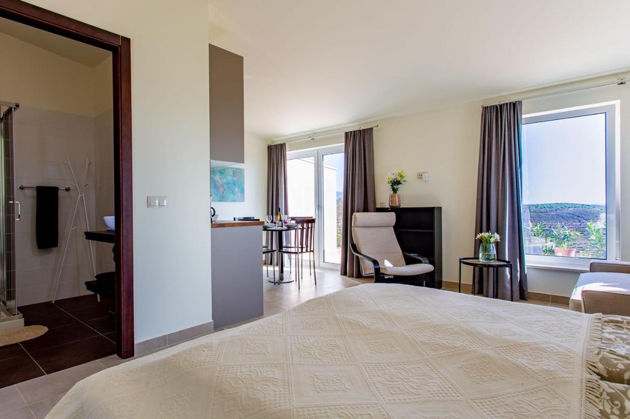 Corte Velada Guest House By Lovelystay Lagos Exterior foto